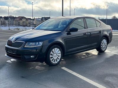 Schwarz Gebraucht 2013 Skoda Octavia Elegance Limousine | 7.499 € (Fairer Preis)