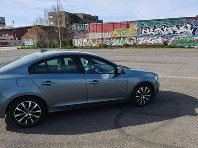 Second-hand Volvo S60 Linje Svart 190 CP (139 kW) 2018 Argintiu Berlinǎ