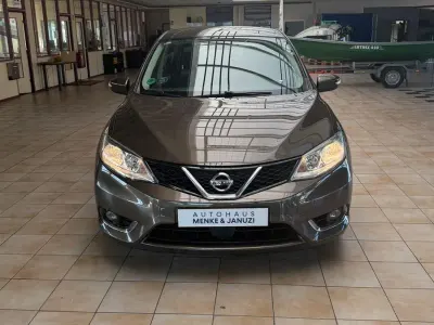 Gebraucht Nissan Pulsar Acenta 116 PS (85 kW) 2015 Gold Kleinwagen