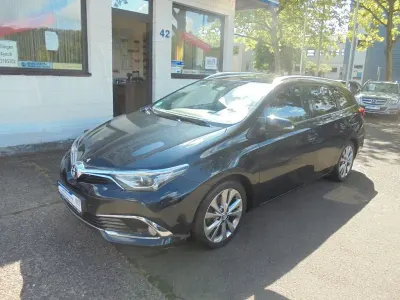 Gebraucht Toyota Auris Touring Sports Design 111 PS (81 kW) 2016 Schwarz Kombi