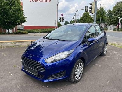 Blau Gebraucht 2014 Ford Fiesta Trend Kleinwagen | 3.790 €