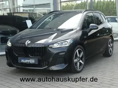 Gebraucht BMW 220 Active Tourer M Sport 170 PS (125 kW) 2024 Schwarz Van / Kleinbus