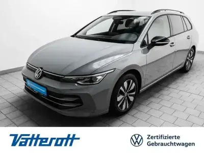 Gebraucht VW Golf VIII Goal 150 PS (110 kW) 2025 Mondsteingrau Kombi
