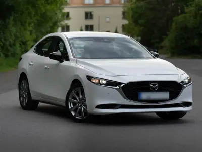Gebraucht Mazda 3 Selection 150 PS (110 kW) 2021 Weiß Limousine