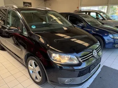Gebraucht VW Touran Highline 140 PS (102 kW) 2011 Schwarz Van / Kleinbus
