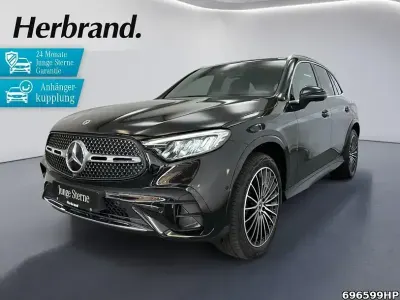 Gebraucht Mercedes GLC300e AMG 360 PS (264 kW) 2025 Metalliclack obsidianschwarz SUV