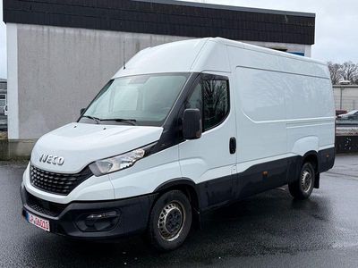 Gebraucht Iveco Daily 155 PS (114 kW) 2019 Weiß Van / Kleinbus