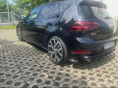 Gebraucht VW Golf VII GTI 245 PS (180 kW) 2017 Schwarz Limousine
