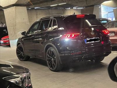 Second-hand VW Tiguan Style 190 CP (139 kW) 2020 Negru SUV