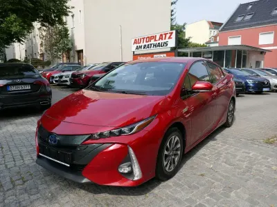 Gebraucht Toyota Prius Executive 122 PS (89 kW) 2021 Rot Kleinwagen