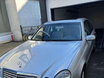 Usata Mercedes E320 Elegance 224 CV (164 kW) 2002 Grigio Berlina