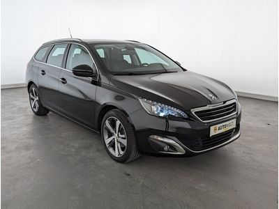 gebraucht Peugeot 308 3081.2 e-THP 130 SW Allure NAV+AHK+RFK+BT+LEDER