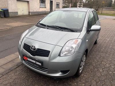 Gebraucht Toyota Yaris Sol 87 PS (63 kW) 2007 Silber Kleinwagen