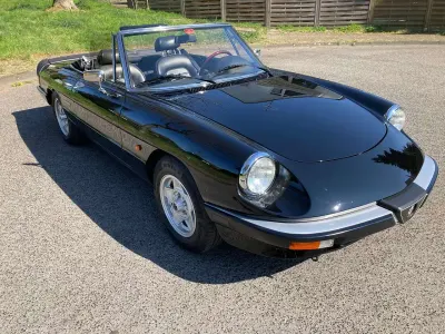 Gebraucht Alfa Romeo Spider 103 PS (75 kW) 1988 Schwarz Cabrio