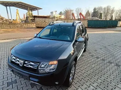 Gebraucht Dacia Duster Prestige 109 PS (80 kW) 2015 Schwarz SUV