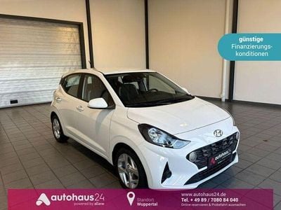 Gebraucht Hyundai i10 Trend 67 PS (49 kW) 2023 Weiß Kleinwagen