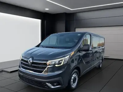 Gebraucht Renault Trafic Komfort 170 PS (125 kW) 2025 Grau Van / Kleinbus
