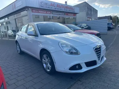 Gebraucht Alfa Romeo Giulietta 120 PS (88 kW) 2013 Kleinwagen