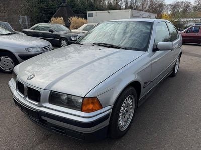 Gebraucht BMW 316 102 PS (75 kW) 1995 Silber Coupé