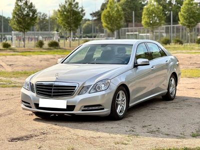 Mercedes E200