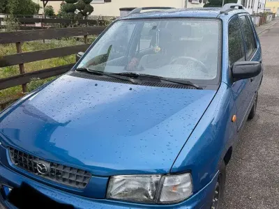 Gebraucht Mazda Demio Exclusive 72 PS (52 kW) 1998 Blau Kleinwagen