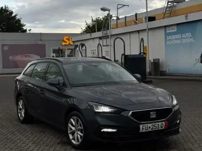 Gebraucht Seat Leon ST 131 PS (96 kW) 2021 Grau Kombi