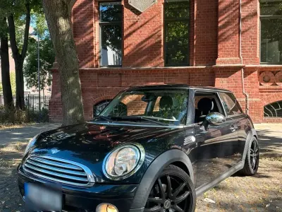 Gebraucht Mini ONE 90 PS (66 kW) 2007 Schwarz Kleinwagen