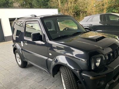Used Suzuki Jimny Style 86 HP (63 kW) 2012 Black SUV