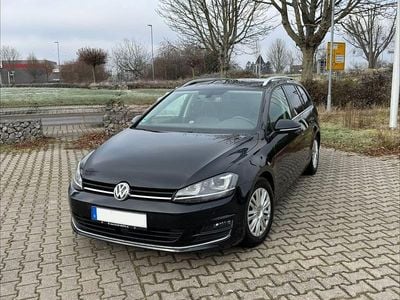 Schwarz Gebraucht 2015 VW Golf VII Highline Kombi | 11.790 € (Fairer Preis)