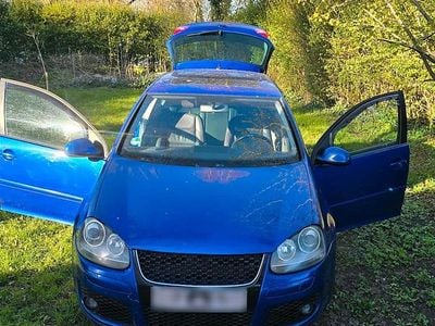 Usata VW Golf IV 105 CV (77 kW) 2004 Blu Utilitaria