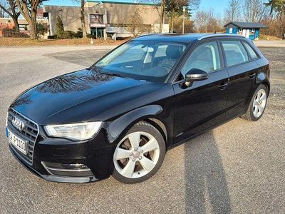 Gebraucht Audi A3 Ambition 125 PS (91 kW) 2015 Schwarz Limousine