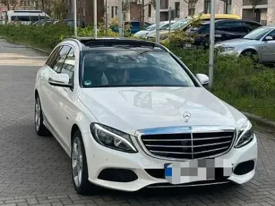 Gebraucht Mercedes C350e 211 PS (155 kW) 2017 Weiß Limousine