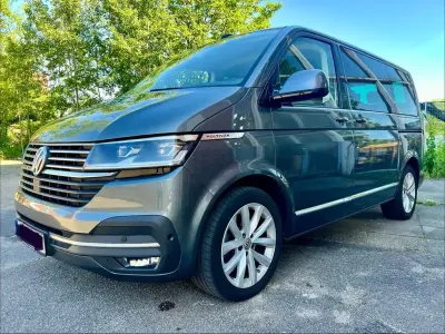 Gebraucht VW Multivan Highline 204 PS (150 kW) 2021 Grau Van / Kleinbus