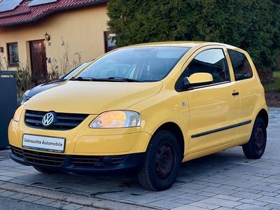 Gebraucht VW Fox 54 PS (39 kW) 2005 Gelb Kleinwagen