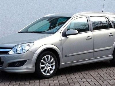 Gebraucht Opel Astra 125 PS (91 kW) 2010 Silber Kombi