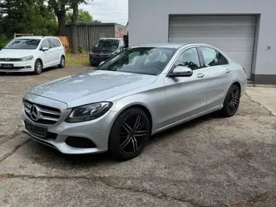 Gebraucht Mercedes C180 156 PS (114 kW) 2015 Silber Limousine