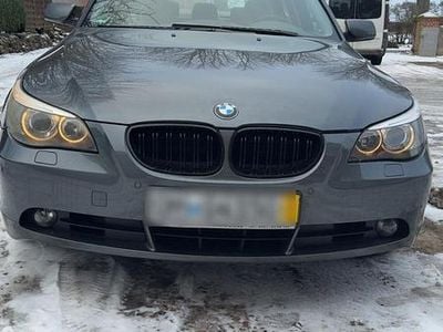 Gebraucht BMW 525 192 PS (141 kW) 2004 Grau Limousine