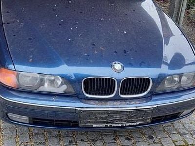 BMW 523