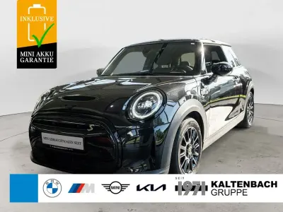 Gebraucht Mini Cooper SE Classic 135 kW (184 PS) 2023 Schwarz Kleinwagen