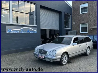 Używany Mercedes E230