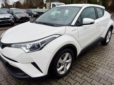 Weiß Gebraucht 2019 Toyota C-HR SUV | 19.900 € (Fairer Preis)