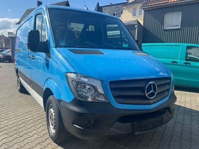 Blau Gebraucht 2016 Mercedes Sprinter Van | 13.999 € (Superpreis)
