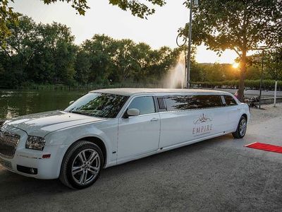 Weiß Gebraucht 2007 Chrysler 300C Limousine | 24.999 €