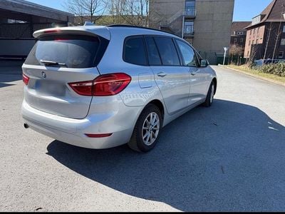 Gebraucht BMW 218 150 PS (110 kW) 2016 Grau Kombi