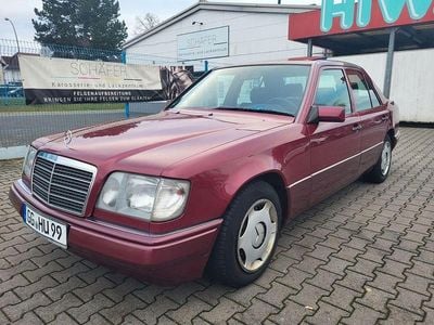 Brugt Mercedes E220 150 HK (110 kW) 1994 Rød Sedan