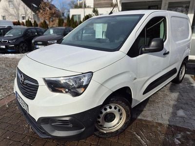 Gebraucht Opel Combo Selection 110 PS (80 kW) 2020 Weiß Van / Kleinbus