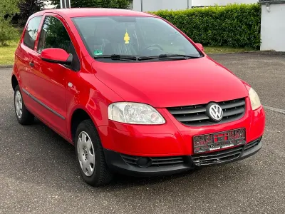 Gebraucht VW Fox 54 PS (39 kW) 2006 Rot Kleinwagen