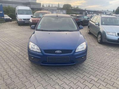 Blau Gebraucht 2007 Ford Focus Ambiente Kombi | 2.450 € (Fairer Preis)