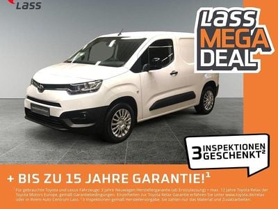 Weiß Gebraucht 2021 Toyota Proace City City Van / Kleinbus | 16.980 € (Fairer Preis)