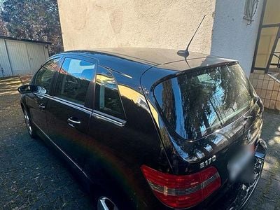 Gebraucht Mercedes B170 116 PS (85 kW) 2008 Schwarz Van / Kleinbus